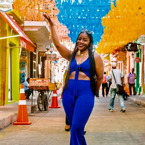 Royal blue jumper with cut out mid section - Picture 6 of 6